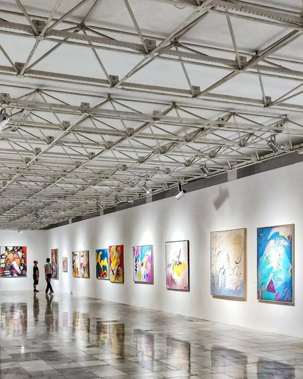 ORGANIZZARE MOSTRE D’ARTE PER ASPIRANTI CURATORI E ARTISTI 13.30 – 17.30  (ONLINE – ISCRIZIONI APERTE)